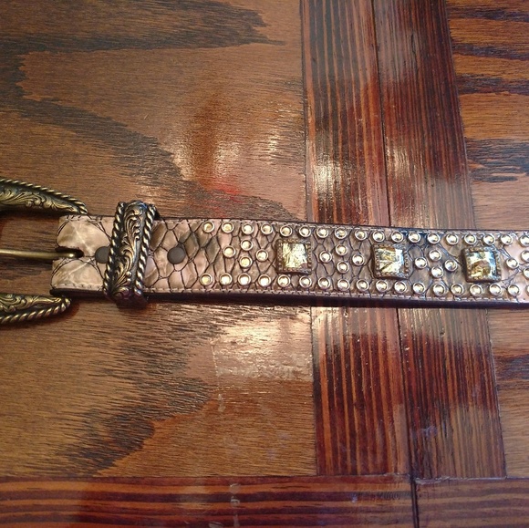 Belt - Picture 3 of 4